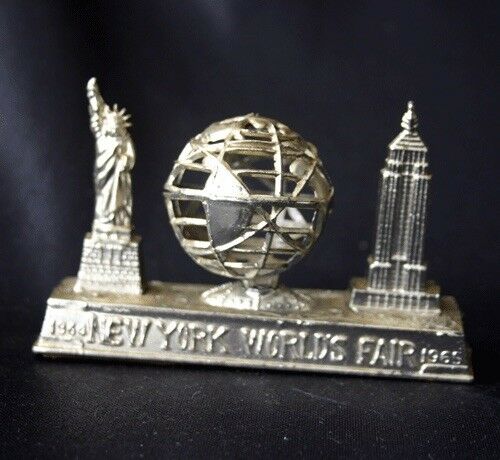 Vintage 1964 New York Worlds Fair Metal Building Souvenir