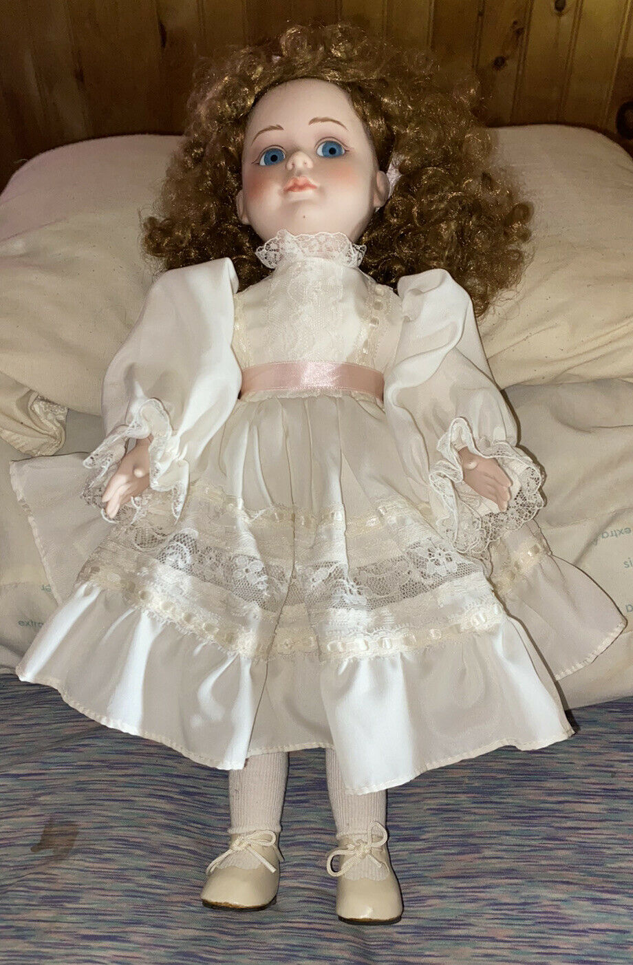 Vintage Porcelain Doll Certified 1/16/1989 Seymour Mann’s Connoisseur Collection